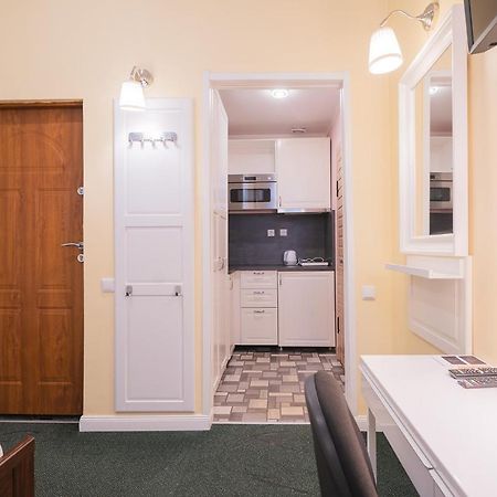 Station Self Check-In Apartments Аеропорт Вільнюс Екстер'єр фото